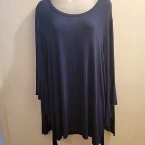 Pebble and Stone 2X Navy Blue Tunic With Bell Sleeves